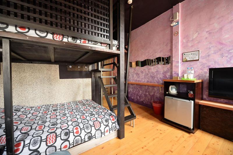 Sha Feng Lu Dian Bed & Breakfast Magong Bagian luar foto