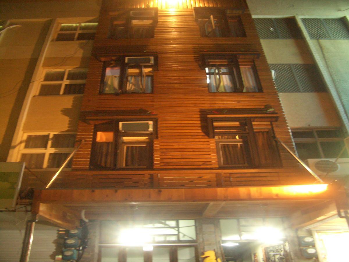 Sha Feng Lu Dian Bed & Breakfast Magong Bagian luar foto