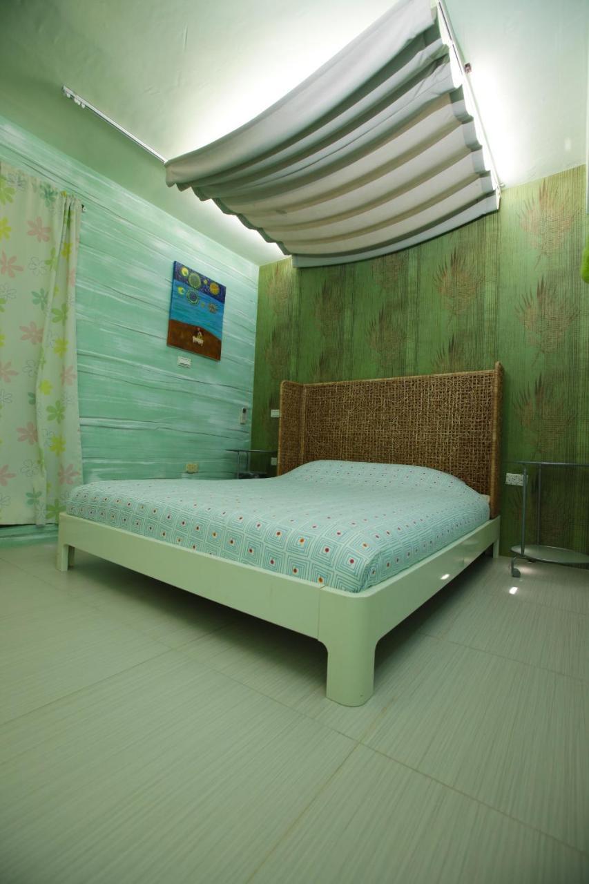 Sha Feng Lu Dian Bed & Breakfast Magong Bagian luar foto