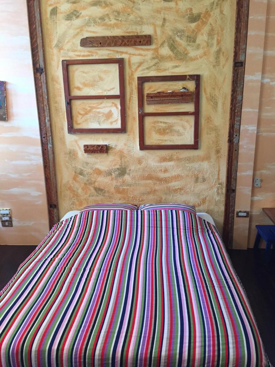 Sha Feng Lu Dian Bed & Breakfast Magong Bagian luar foto