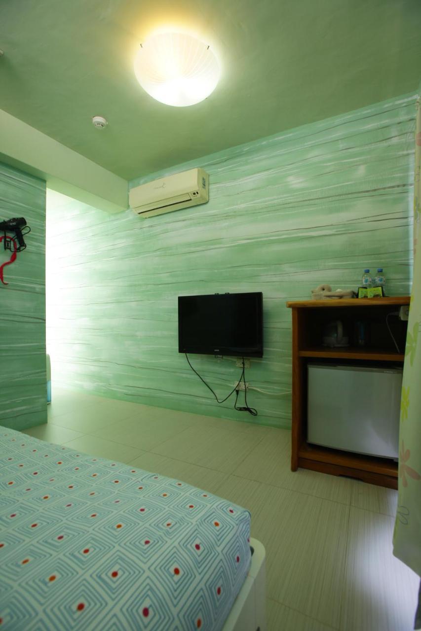 Sha Feng Lu Dian Bed & Breakfast Magong Bagian luar foto