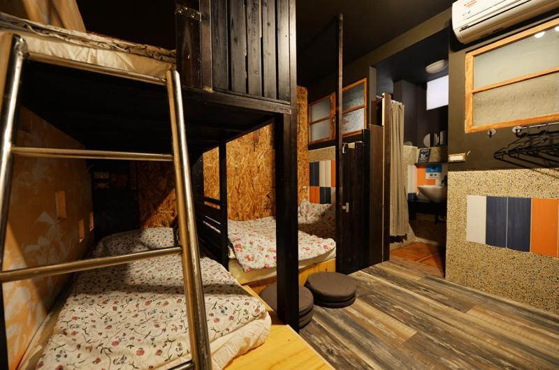Sha Feng Lu Dian Bed & Breakfast Magong Bagian luar foto